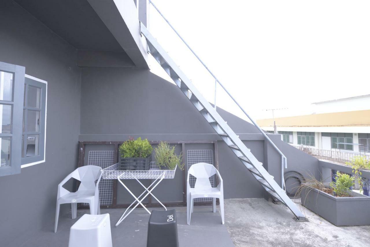 Soundsleep Hostel Chiang Rai Exteriör bild