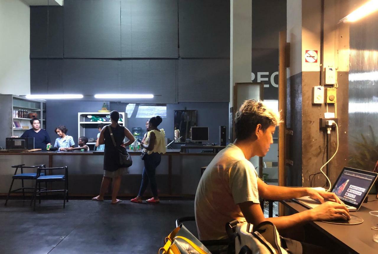 Soundsleep Hostel Chiang Rai Exteriör bild