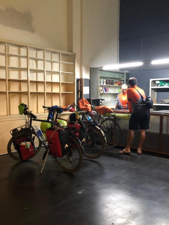 Soundsleep Hostel Chiang Rai Exteriör bild